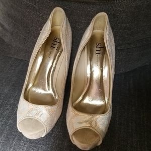 Peep toe Heels
